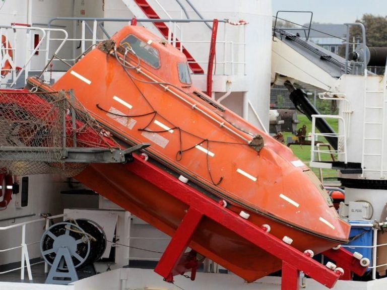 LSA FFA: Freefall Lifeboats & Launching appliances (Non-Tankers)